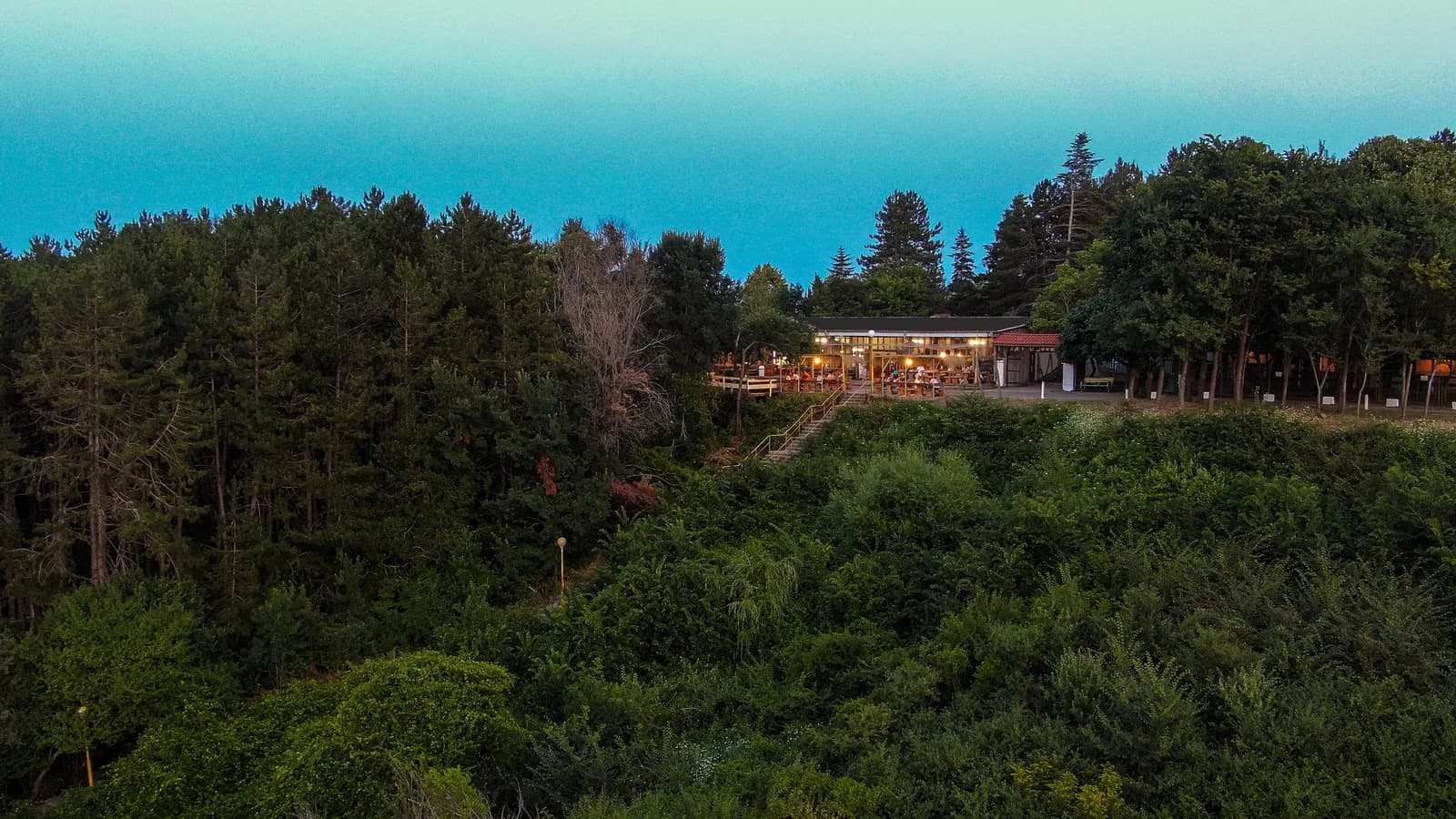 Природа около къмпинга